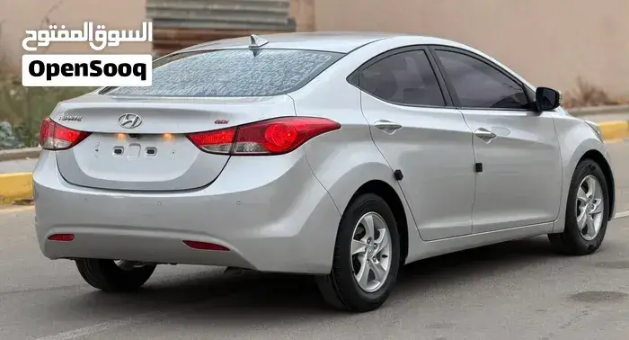 Hyundai Avante 2014 photo 4
