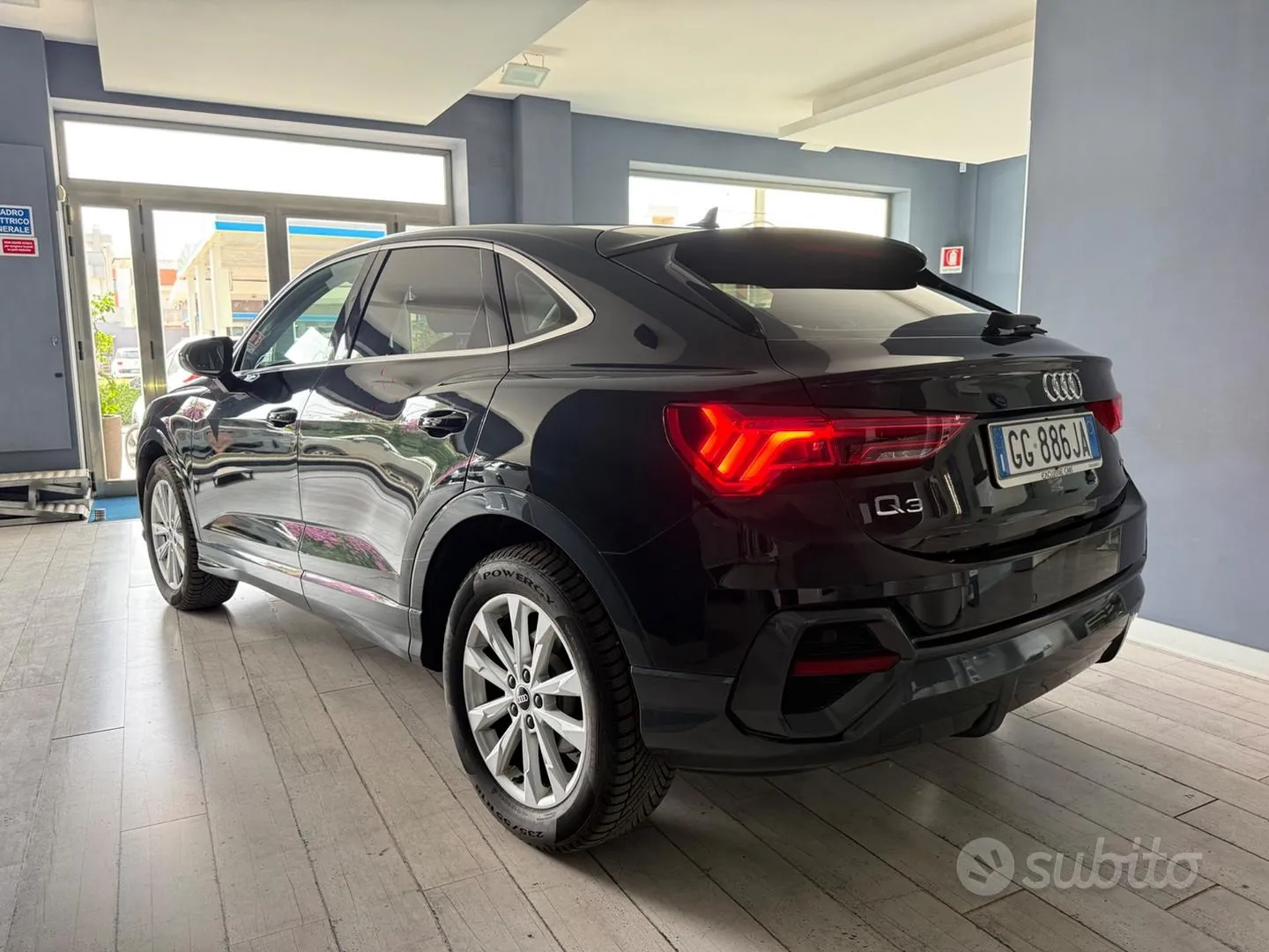 Audi Q3 2021 photo 3