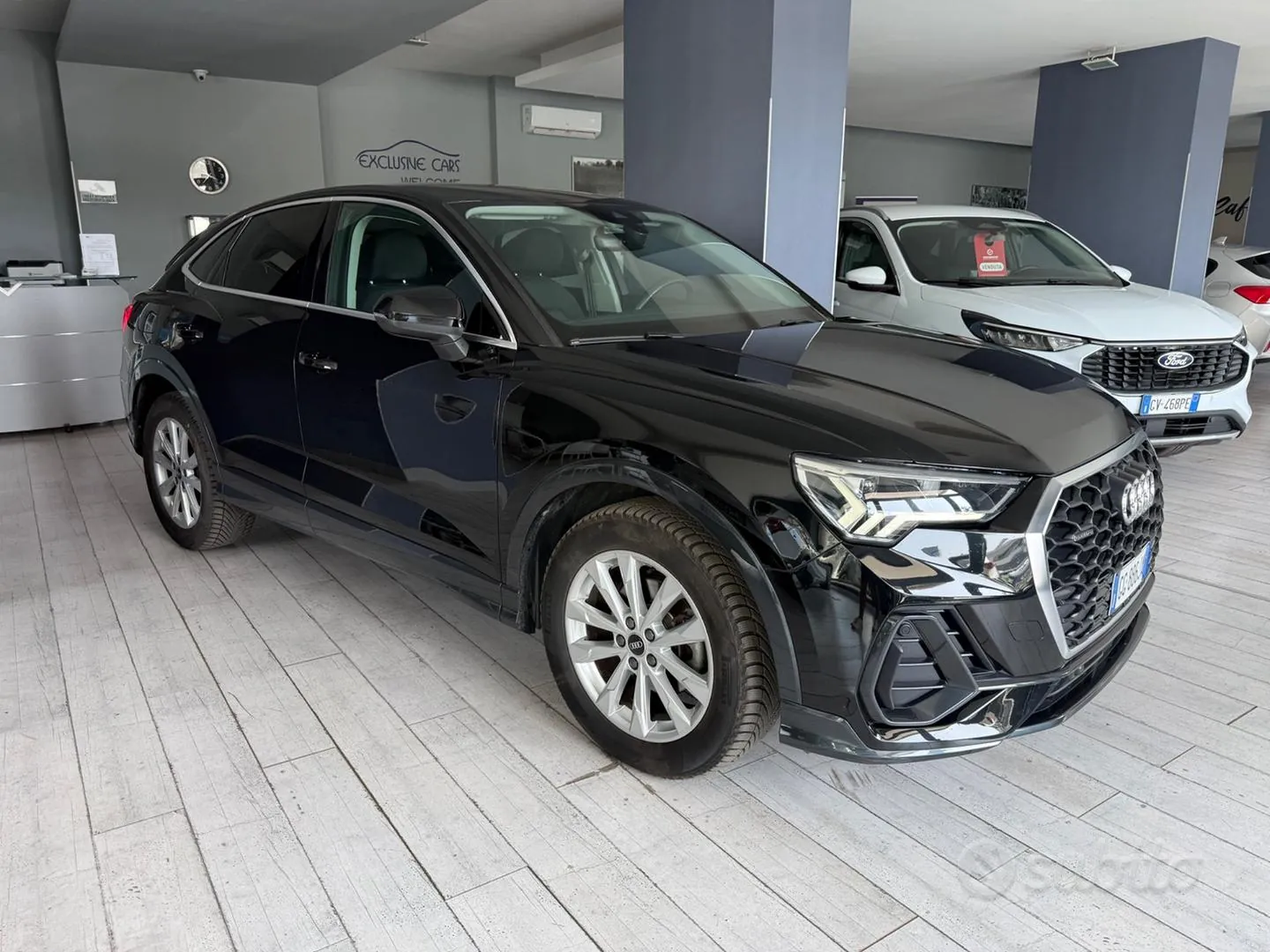 Audi Q3 2021 photo 2