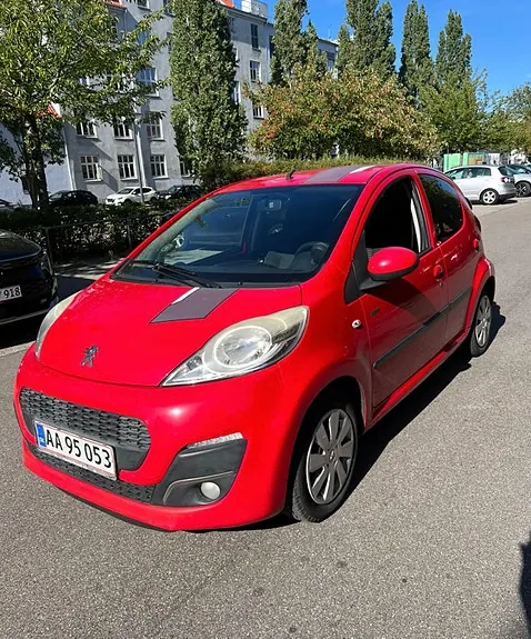 Peugeot 107 2012 photo 2