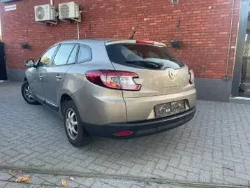 Renault Mégane 2010 photo 3