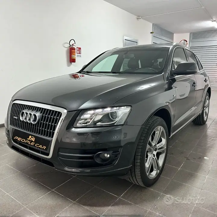 Audi Q5 2012 photo 2