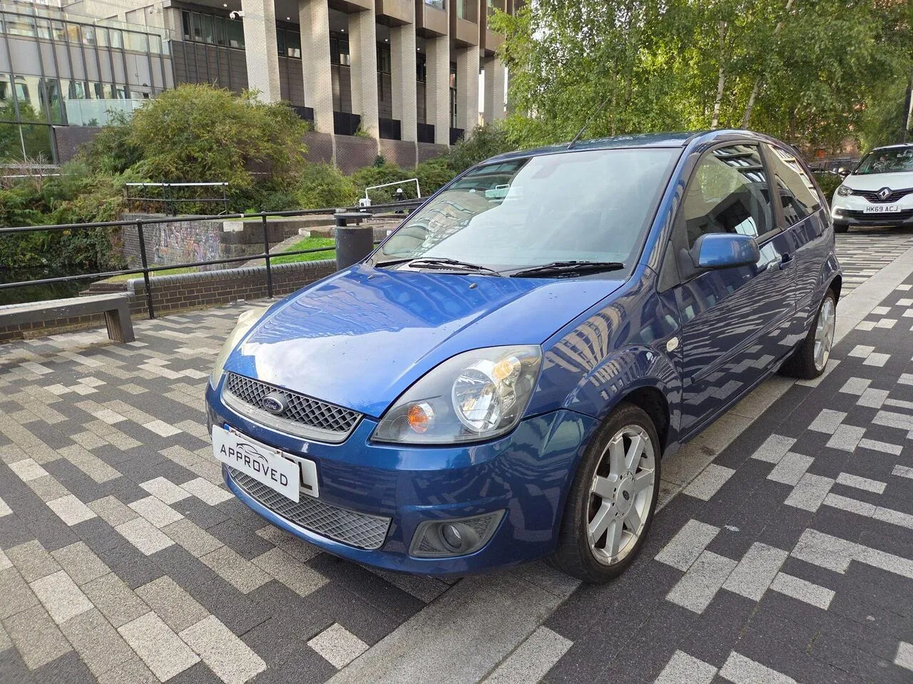 Ford Fiesta 2008 photo 2