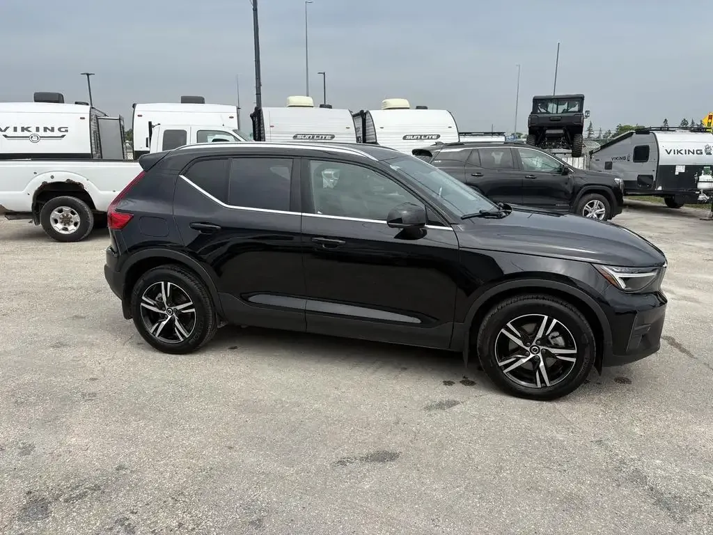 Volvo Xc40 2025 photo 4
