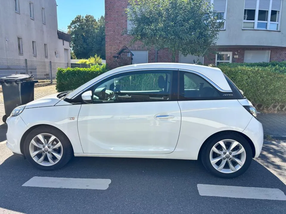 Opel Adam