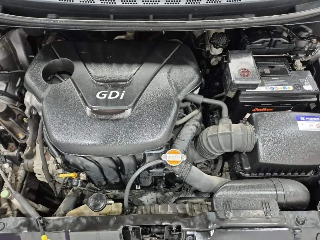 Hyundai Avante 2011 photo 5