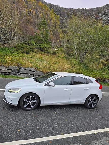 Volvo V40 2017 photo 4