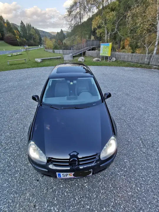 Volkswagen Golf 2005 photo 2