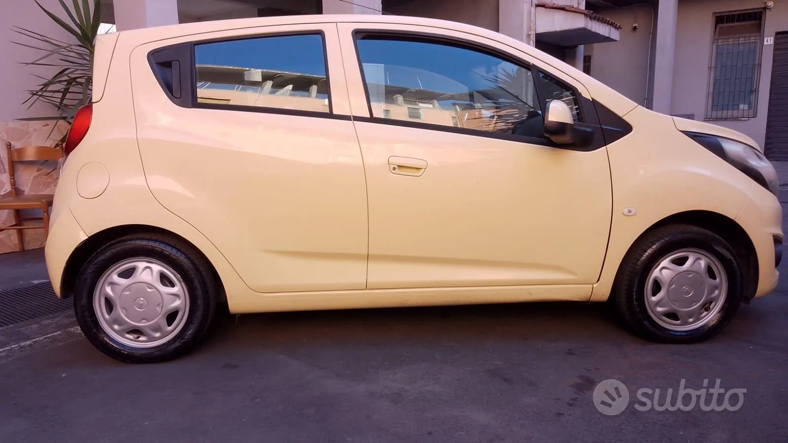 Chevrolet Spark 2011 photo 4