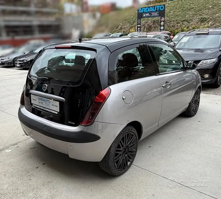 Lancia Ypsilon 2003 photo 3