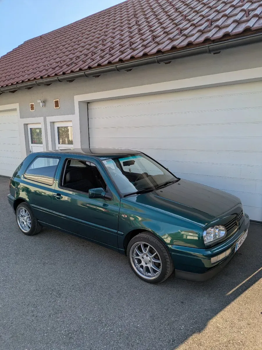 Volkswagen Golf 1996 photo 2