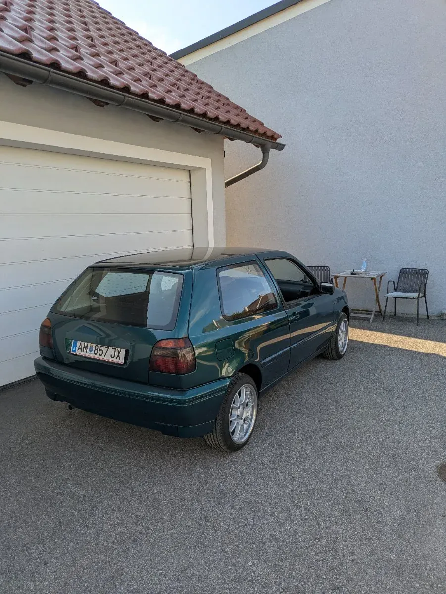 Volkswagen Golf 1996 photo 3