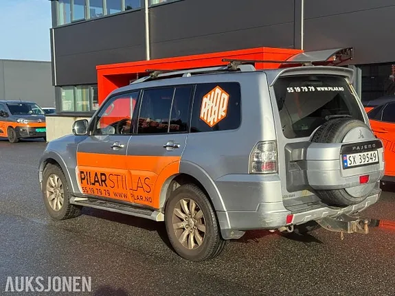Mitsubishi Pajero 2011 photo 3