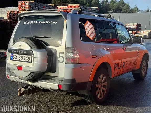 Mitsubishi Pajero 2011 photo 4
