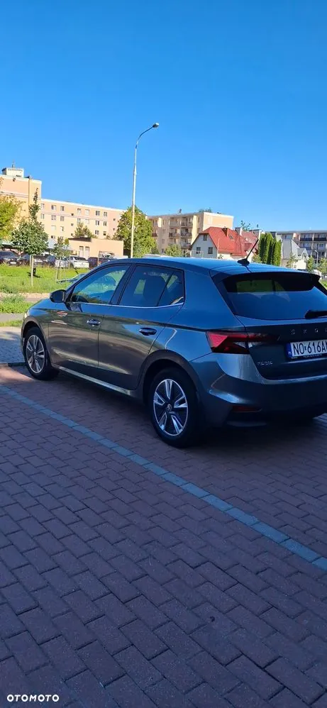 Skoda Fabia 2023 photo 2