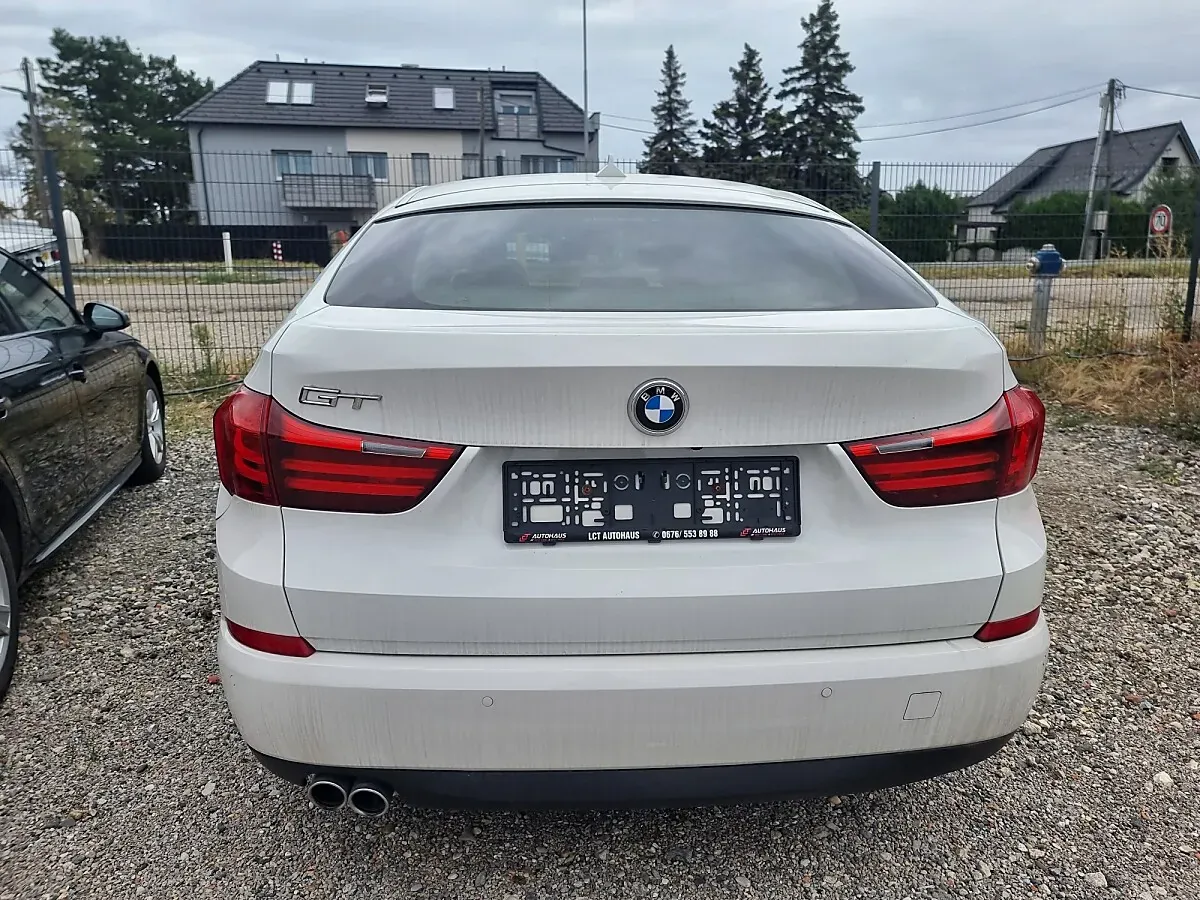BMW 5 Series 2015 photo 3