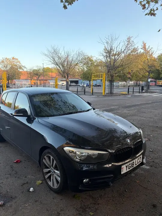BMW 1 Series 2018 photo 2