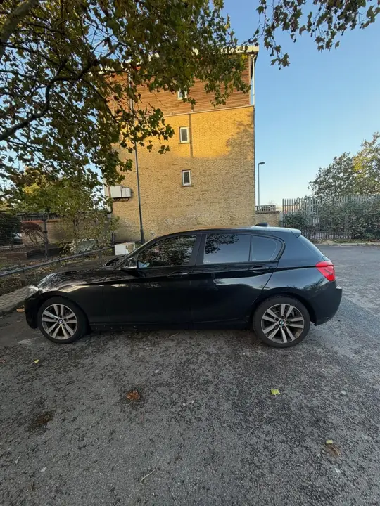 BMW 1 Series 2018 photo 3