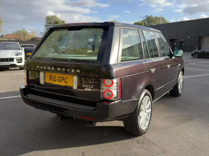 Land Rover Range Rover 2009 photo 2