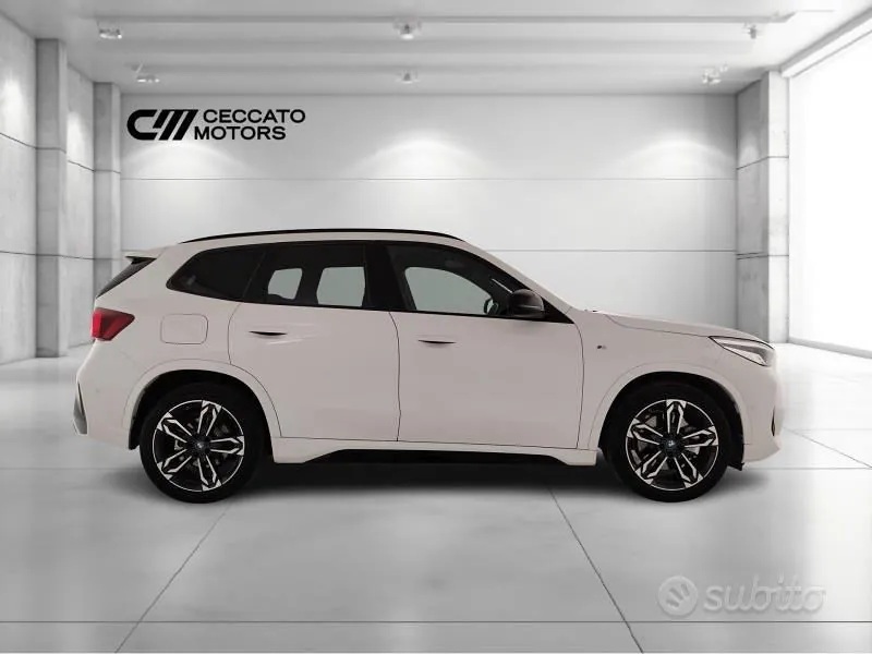 BMW X1 2023 photo 3