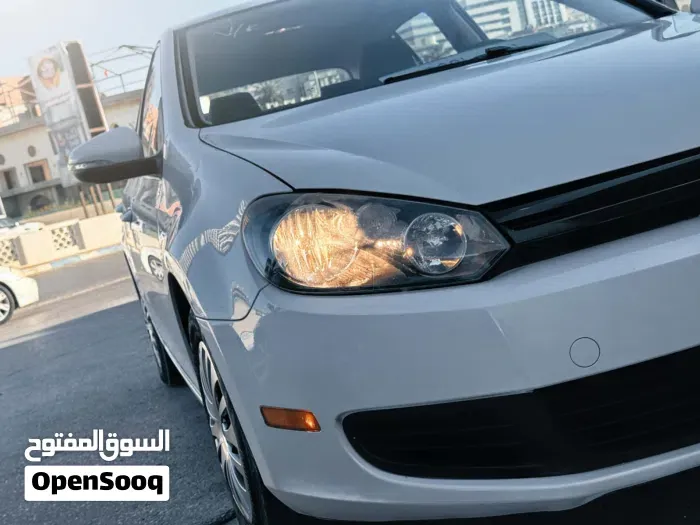 Volkswagen Golf 2012 photo 4