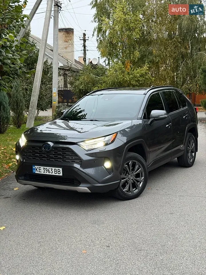 Toyota Rav4 2023 photo 3