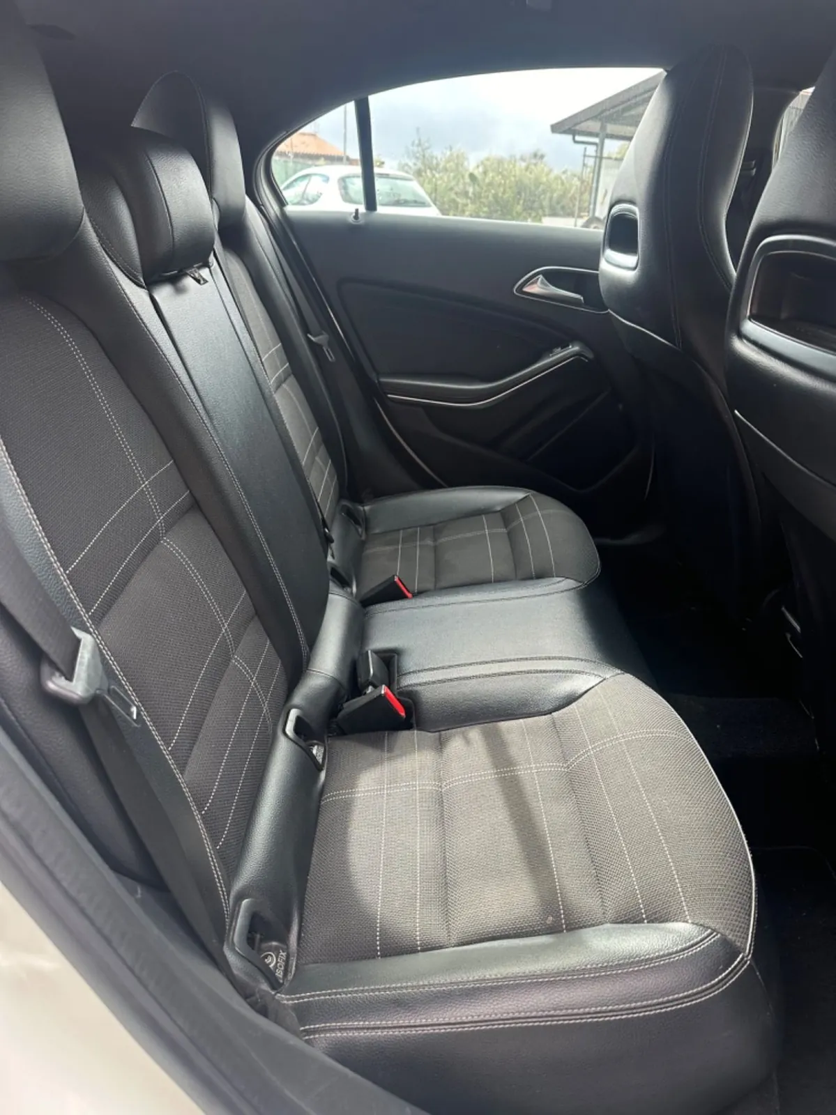 Mercedes-Benz A 180 2013 photo 5
