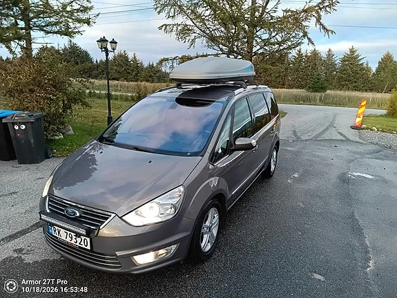 Ford Galaxy 2013 photo 2
