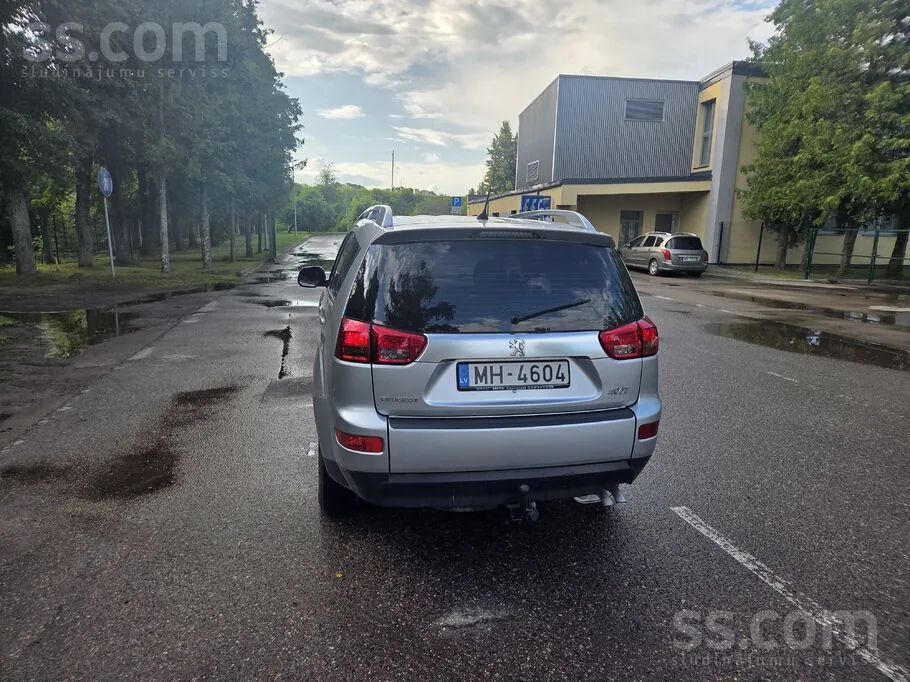 Peugeot 4007