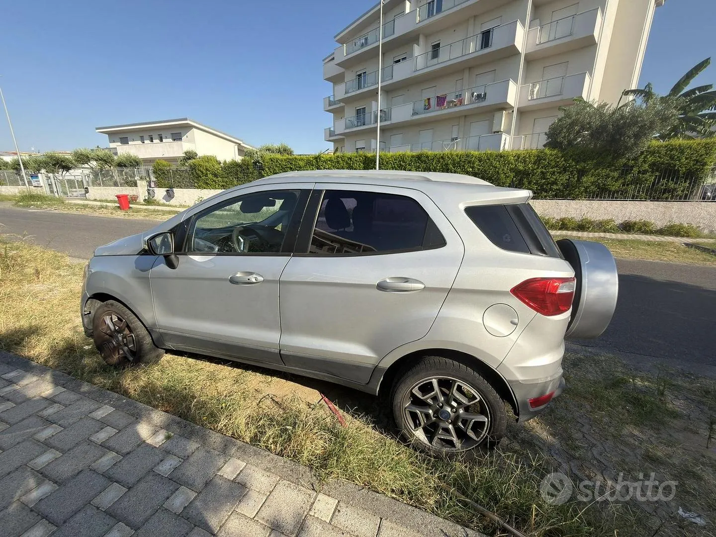 Ford Ecosport 2015 photo 3