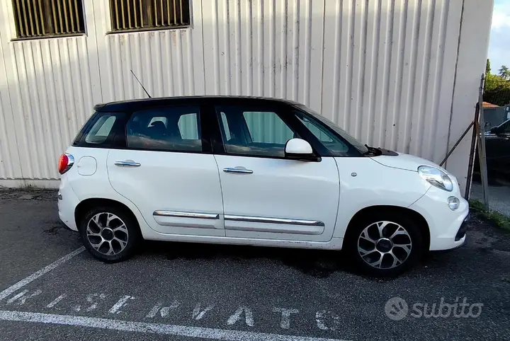 Fiat 500L 2018 photo 2