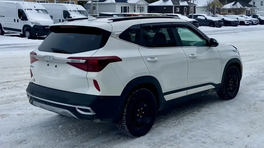 Kia Seltos 2023 photo 4