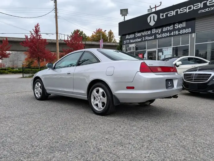 Honda Accord 1999 photo 5