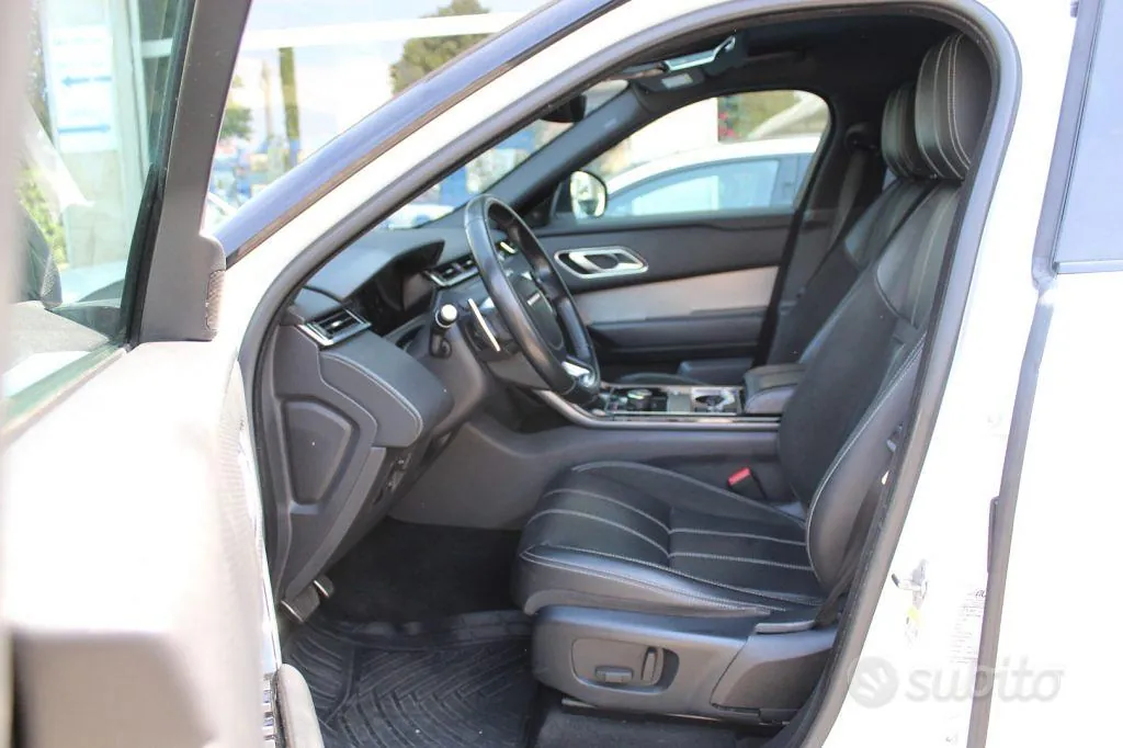 Land Rover Range Rover Velar 2019 photo 4