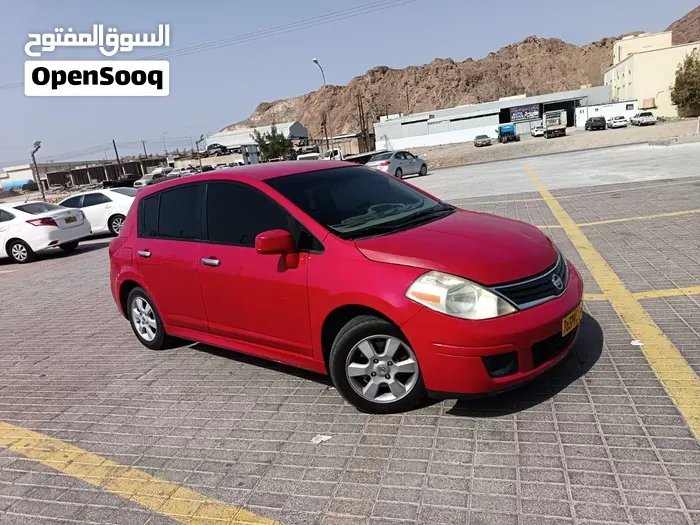 Nissan Versa 2011 photo 4