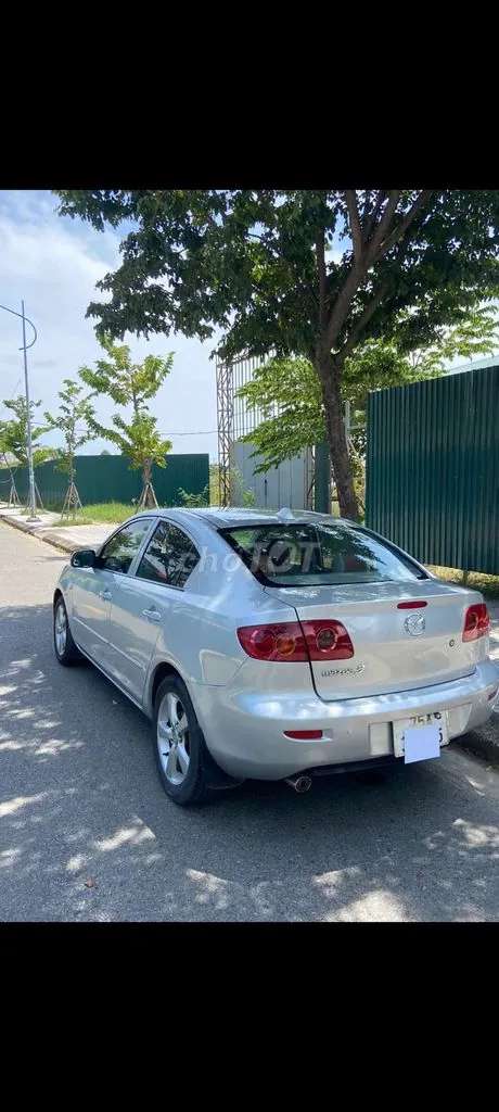 Mazda 3 2004 photo 2