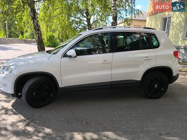 Volkswagen Tiguan 2008 photo 4