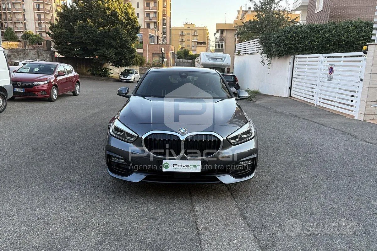 BMW 118D 2021 photo 3