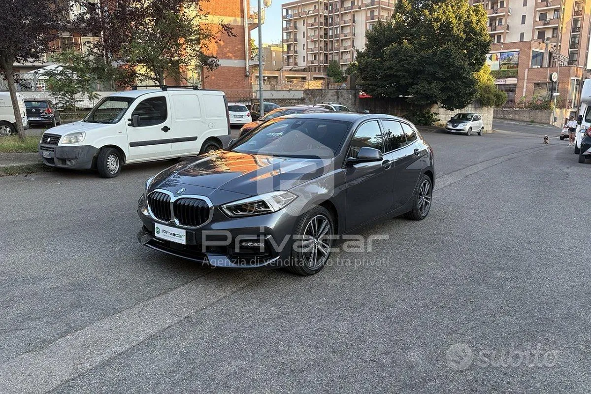 BMW 118D 2021 photo 2