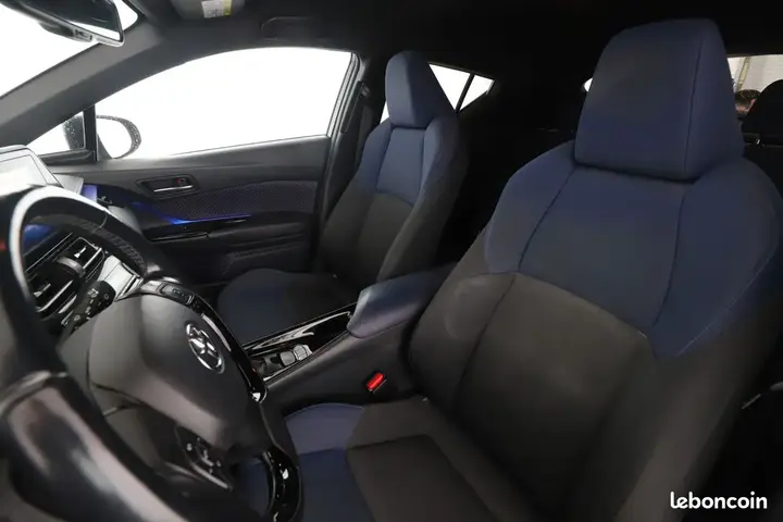 Toyota C-Hr 2017 photo 5