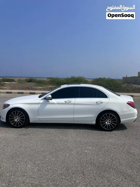 Mercedes-Benz C-Class 2019 photo 4