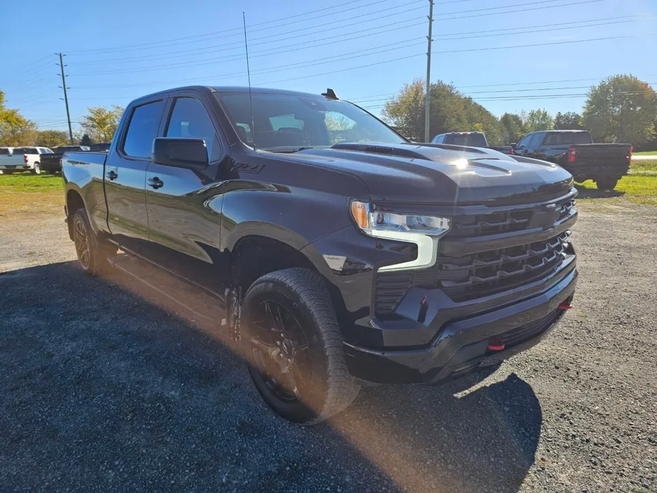 Chevrolet Silverado 1500 2024 photo 3