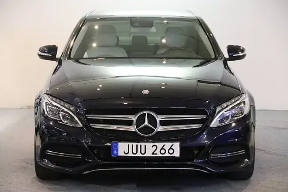 Mercedes-Benz C200 2015 photo 2