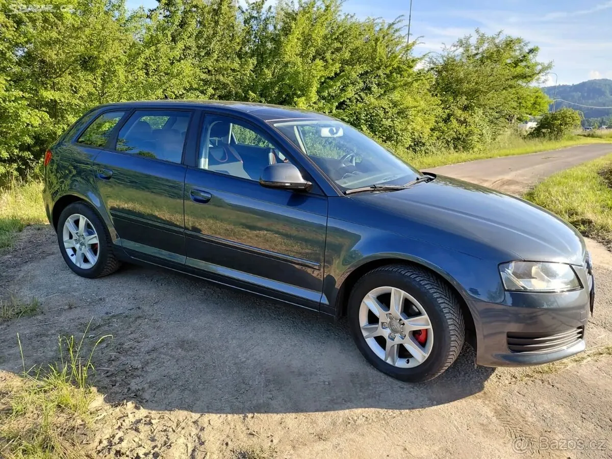 Audi A3 2010 photo 3