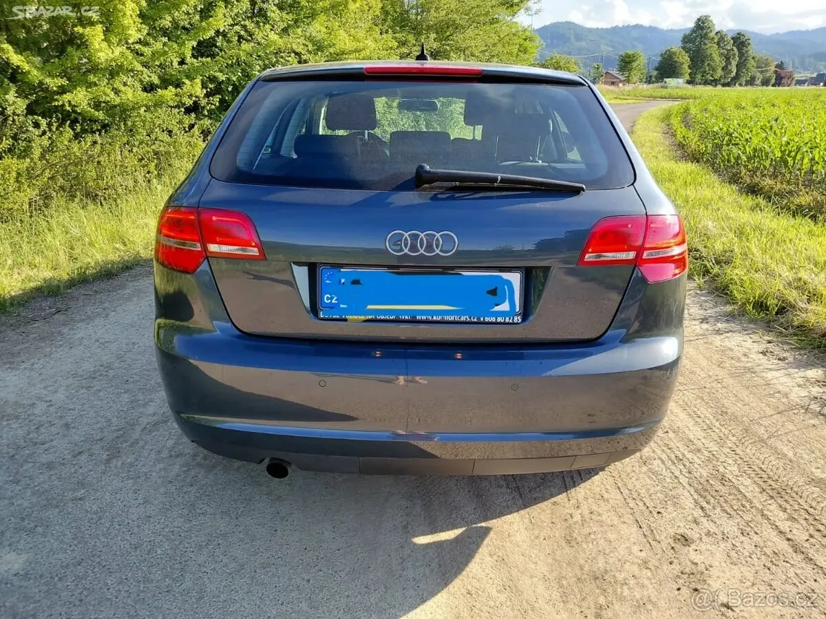 Audi A3 2010 photo 2