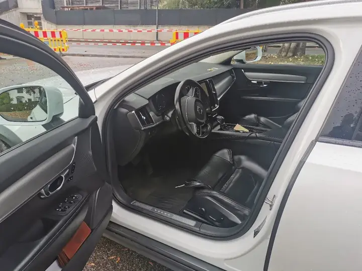 Volvo V90 2020 photo 3