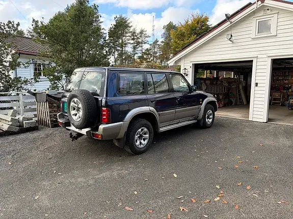 Nissan Patrol 1999 photo 5
