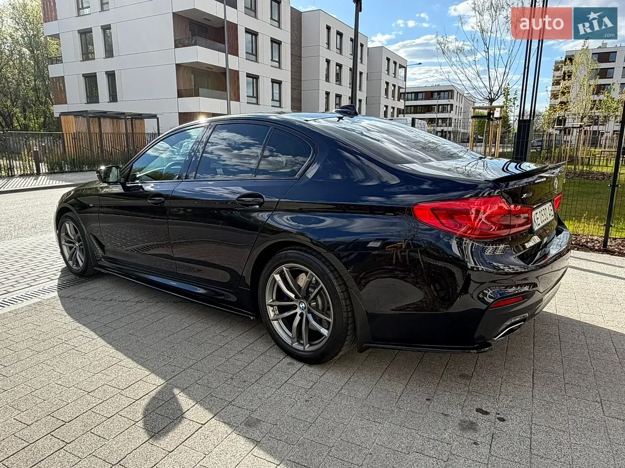 BMW 5 Series 2018 photo 5