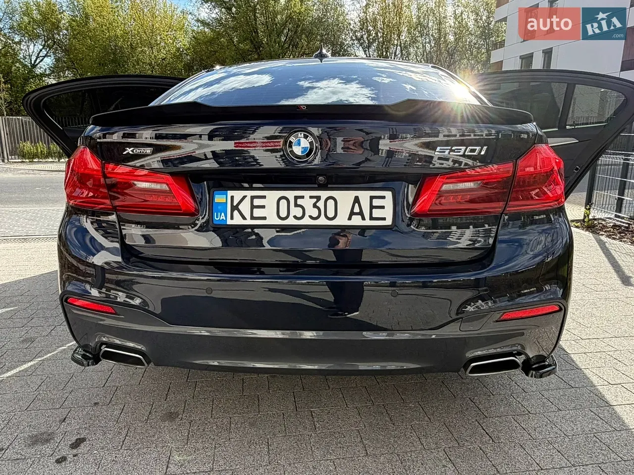 BMW 5 Series 2018 photo 4