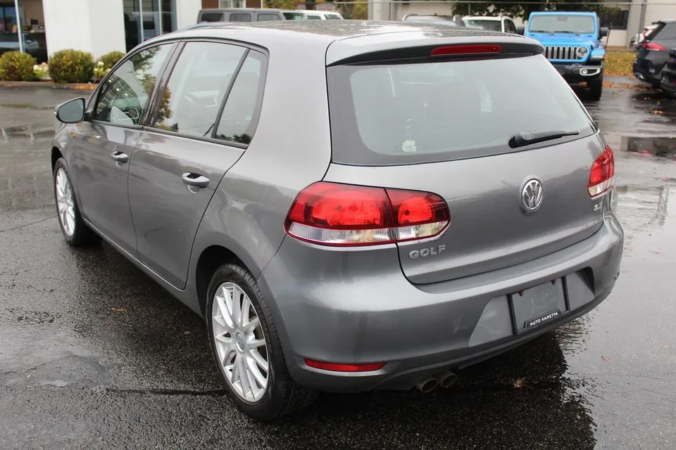 Volkswagen Golf 2012 photo 3